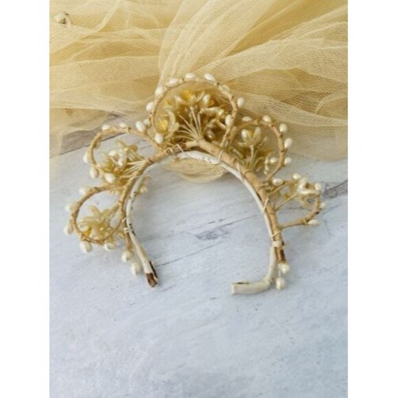 Antique to Vintage Wax Flowers Bridal Tiara and Veil with Orange Blossoms c.1930 - Picture 10 of 12